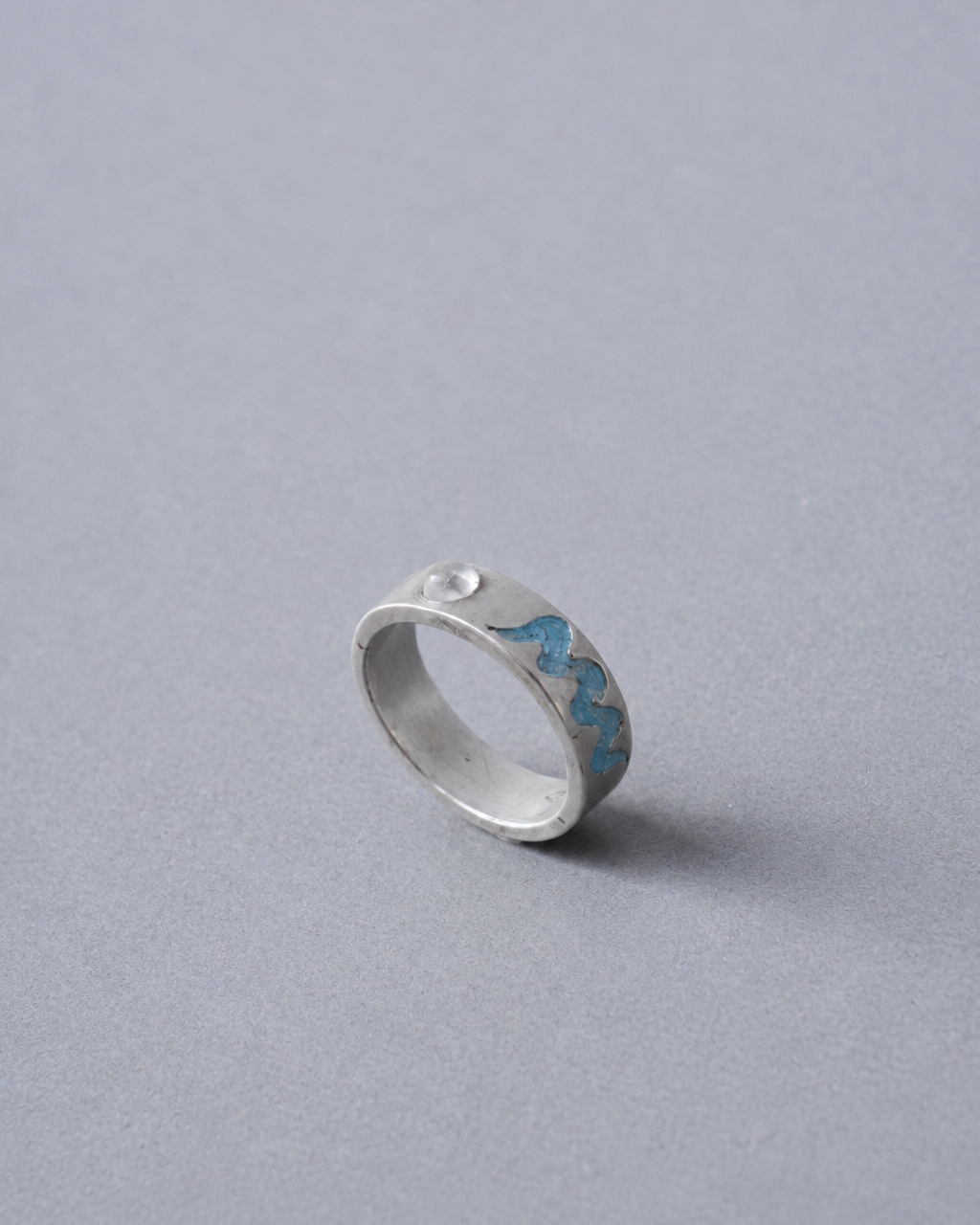Moon on the sea ring