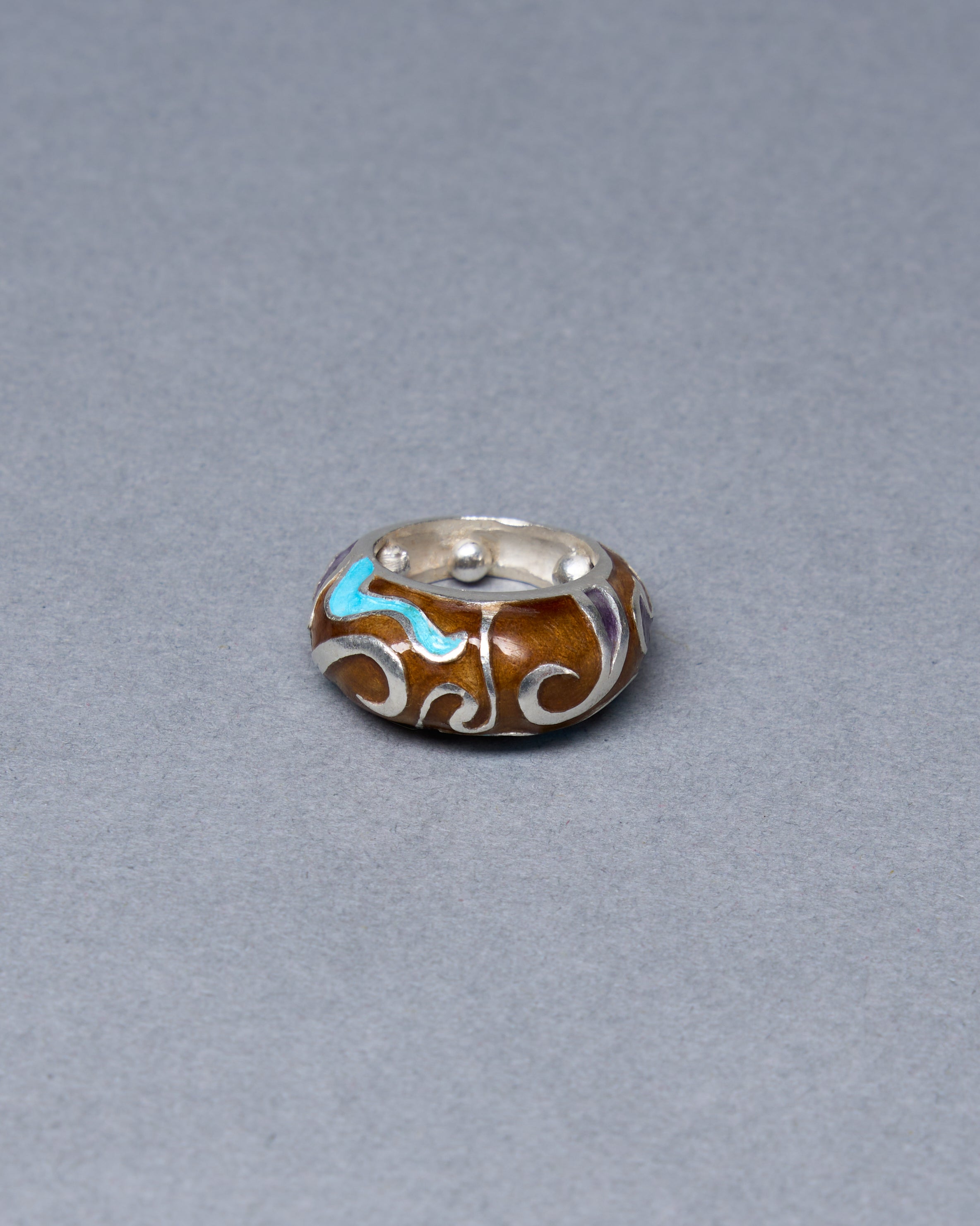 Swirl ring